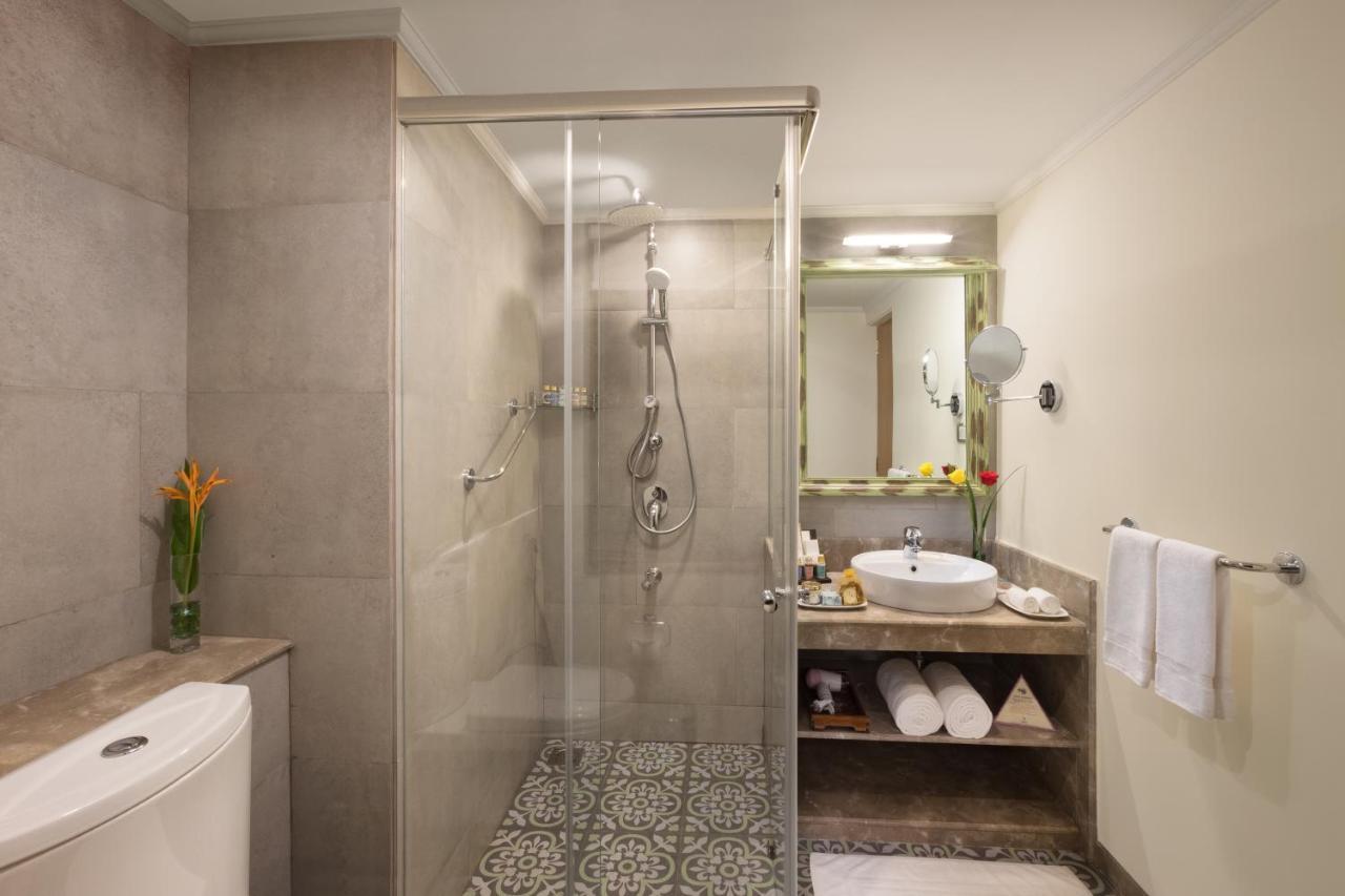 Club Room - 15% off on Food, Laundry & Spa